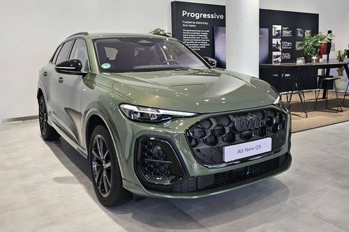 Audi Q5 thế hệ mới bất ngờ xuất hiện tại Việt Nam, chờ ngày đấu X3 và GLC