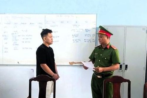 Bắt giữ đối tượng truy nã nguy hiểm khi từ Campuchia về Việt Nam