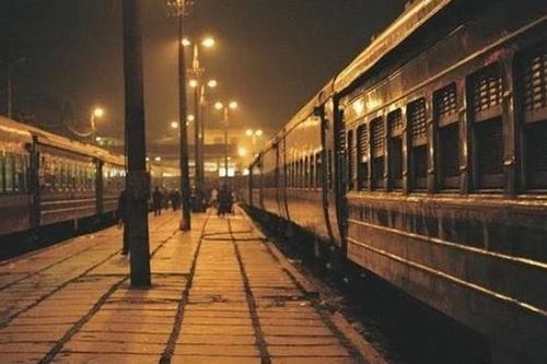 Sân ga cuối năm