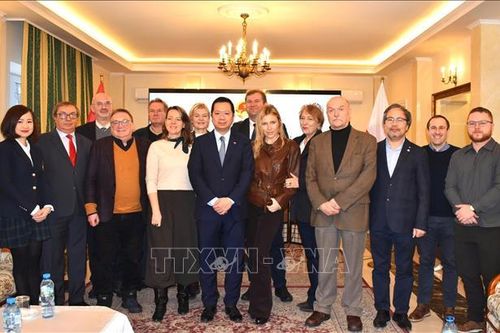 Đại hội Đảng XIV: Các nhà báo Ba Lan ấn tượng về thành tựu phát triển toàn diện của Việt Nam