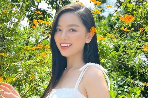 Xe sang của mỹ nhân Mưa Đỏ