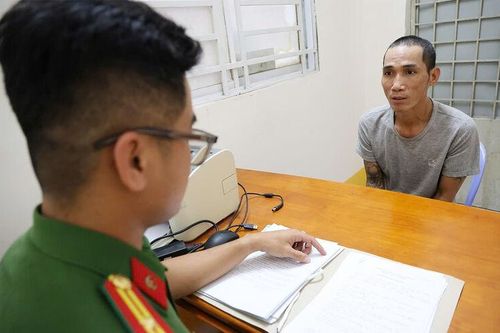 An Giang: Phát hiện đối tượng tàng trữ ma túy và súng trong nhà