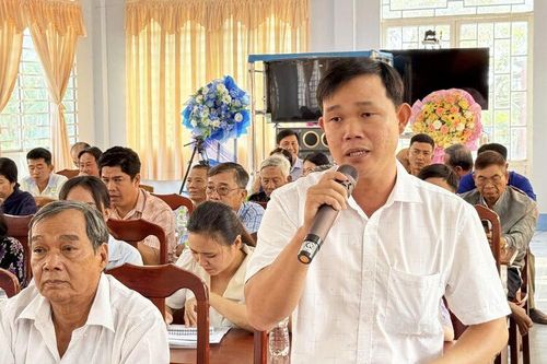 Đại biểu HĐND 2 cấp tiếp xúc cử tri xã Vĩnh Trạch và Định Mỹ