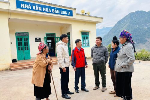 Cán bộ cơ sở tăng thẩm quyền, thêm trách nhiệm