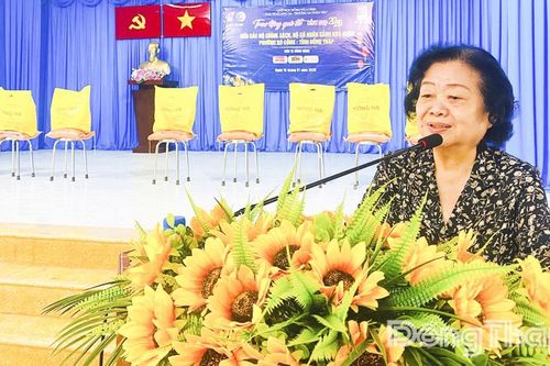 Phường Gò Công: Tặng quà Tết và bàn giao nhà Đại đoàn kết