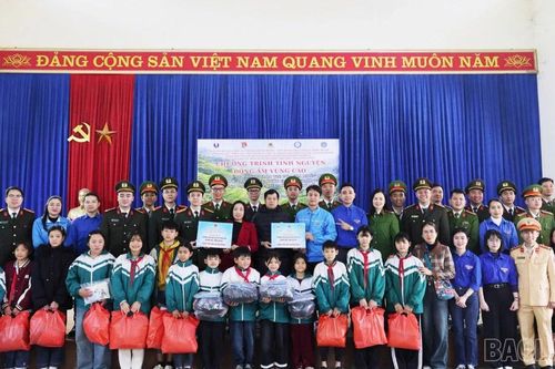 Đông ấm vùng cao Bát Xát - lan tỏa yêu thương, tiếp bước em đến trường