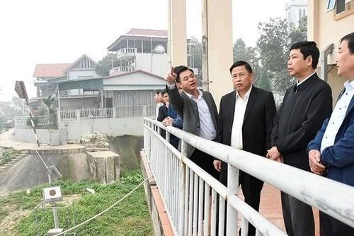 Kiểm tra công tác lấy nước đợt 1 phục vụ gieo cấy vụ Đông Xuân