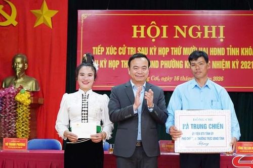 Tổ đại biểu số 1, HĐND tỉnh khóa XV tiếp xúc cử tri tại phường Chiềng Cơi