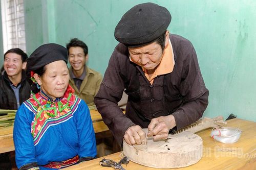 Gìn giữ tiếng đàn Sèn Dư
