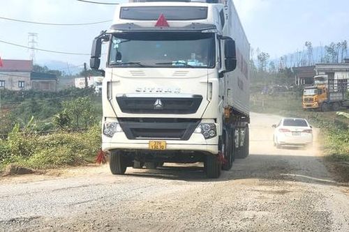Hà Tĩnh: Tuyến đường kết nối quốc lộ 1A lên cao tốc Bắc - Nam xuống cấp nghiêm trọng