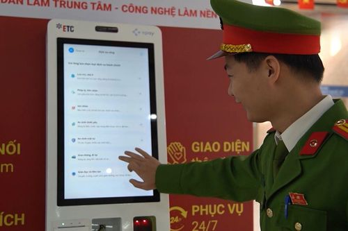 Hà Nội vận hành thí điểm mô hình 'Trạm cảnh sát thông minh'