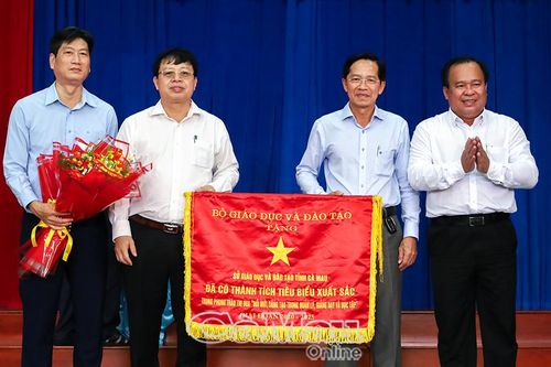 Tập trung thực hiện mục tiêu hiện đại hóa ngành giáo dục