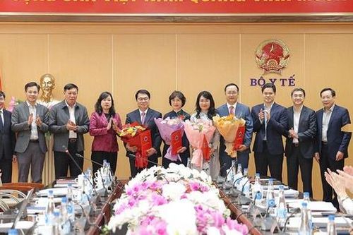 Bộ Y tế công bố quyết định điều động, bổ nhiệm cán bộ nhiều đơn vị
