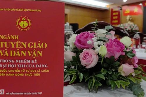 Ra mắt cuốn sách về ngành Tuyên giáo và Dân vận trong nhiệm kỳ Đại hội XIII của Đảng