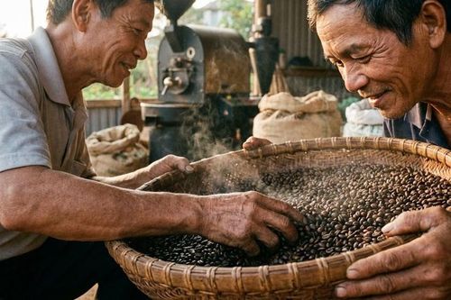 Giá cà phê hôm nay 17.1 duy trì vùng 99.000 đồng/kg