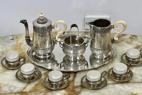 Ngày 17/1: Giá bạc tăng giảm trái chiều, bạc thỏi neo ở mức cao