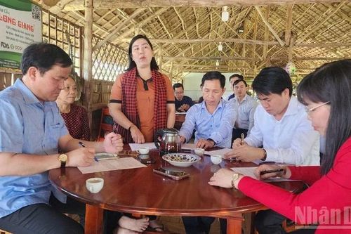 Tháo gỡ 'nút thắt' để du lịch cộng đồng Cồn Sơn phát triển bền vững