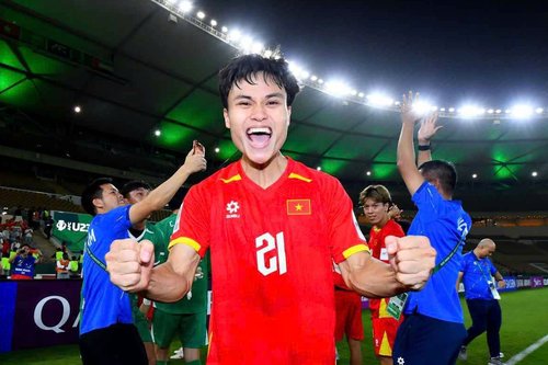 Phạm Minh Phúc - từ cậu bé bị bố cấm đá bóng tới người hùng của U23 Việt Nam