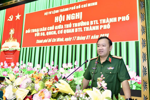Tư lệnh, Chính ủy Bộ tư lệnh TP Hồ Chí Minh đối thoại dân chủ với quân nhân