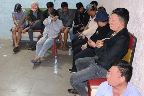 Xóa sòng bạc trong nhà nghỉ