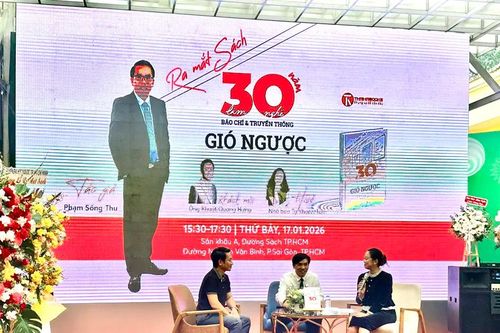 Tác giả Phạm Sông Thu và hành trình 'gió ngược' để gặt hái quả ngọt