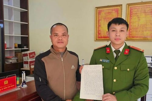 Công an Phú Thọ và Sơn La hỗ trợ dân nhận lại gần 1 tỉ đồng do chuyển khoản nhầm