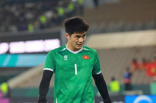 U23 Việt Nam chiến thắng, vì sao thủ thành Trung Kiên vẫn không vui?