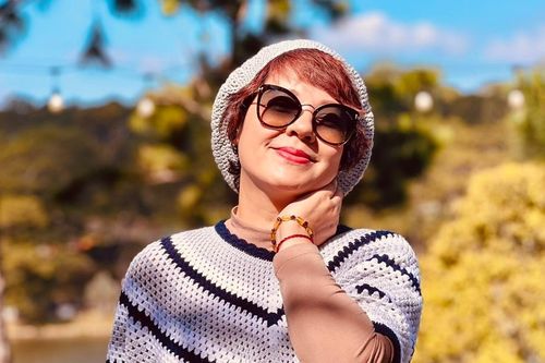 MC Diễm Quỳnh VTV xinh đẹp ở Đà Lạt, con trai NSND Trần Nhượng thấy chênh vênh