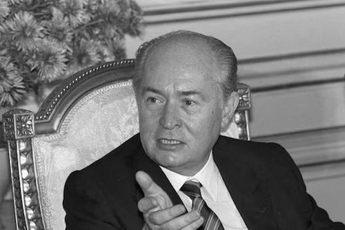 Điện chia buồn cựu Tổng thống Cộng hòa Sip George Vassiliou từ trần