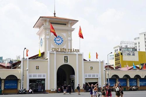TPHCM chỉnh trang 7 tuyến đường khu trung tâm để đón Tết Nguyên đán