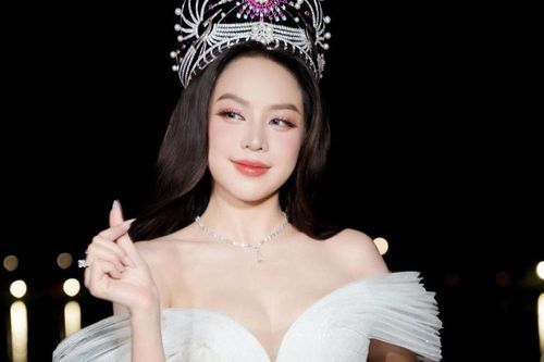 Hoa hậu Thanh Thủy phản ứng khi U23 Việt Nam chiến thắng