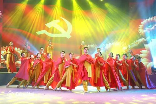 Đa dạng hoạt động văn hóa, nghệ thuật mừng Đại hội Đảng