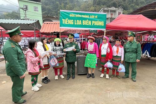 Tuyên truyền về Đại hội XIV tại vùng biên giới