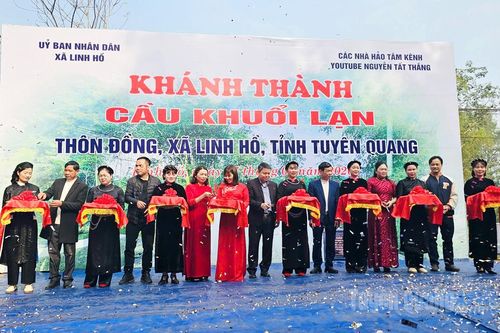 Khánh thành cầu dân sinh tại xã Linh Hồ