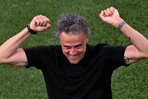 Manchester United và Real Madrid cùng quan tâm đến Luis Enrique