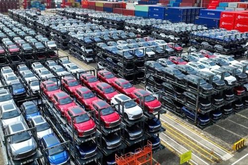 EU cân nhắc bỏ thuế xe điện Trung Quốc