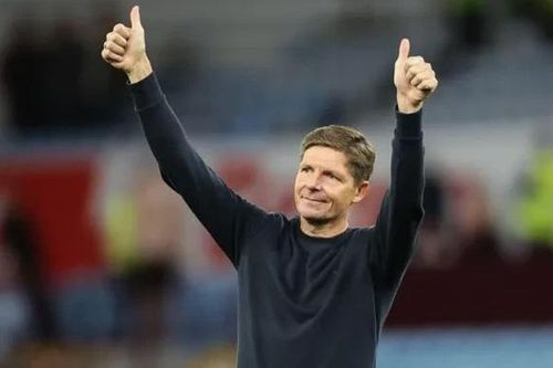 HLV Oliver Glasner rời Crystal Palace vào cuối mùa giải