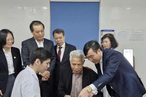 Hơn 2.500 người cao tuổi ở xã Kiều Phú được khám, tư vấn sức khỏe miễn phí