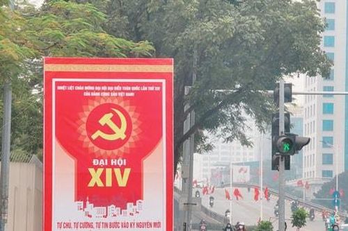 'Rực đỏ' sắc cờ tại Ngọc Hà