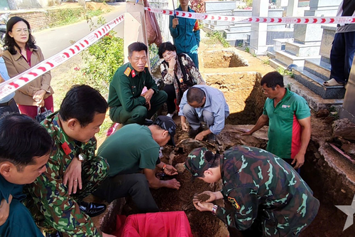 Hài cốt cùng nhiều di vật nghi của liệt sĩ được phát hiện tại Lâm Đồng