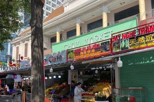 Ẩu đả tại dãy ki-ốt trung tâm Nha Trang : Ai chịu trách nhiệm quản lý?