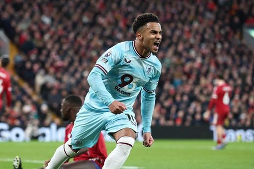 Liverpool đánh rơi chiến thắng