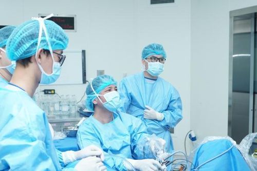 Về nước chữa bệnh 'khó nói', nữ Việt kiều hồi phục 90% sau 3 ngày