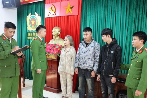 Khởi tố nhóm đối tượng mua bán 2 bé gái, cưỡng đoạt tài sản