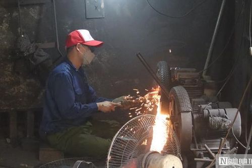 Làng nghề trăm tuổi giữa Thủ đô đón 'làn gió mới'