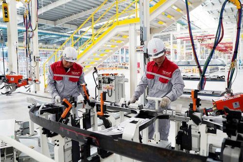 Phát triển lĩnh vực công thương tự chủ, hiện đại, chuyển đổi xanh, chuyển đổi số và hội nhập quốc tế