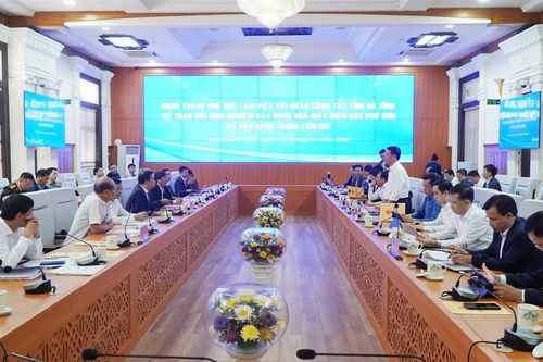 Huế và Hà Tĩnh trao đổi kinh nghiệm phát triển đô thị thông minh gắn với môi trường