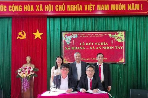 Nhiều địa phương tổ chức lễ kết nghĩa, tăng cường đoàn kết và hỗ trợ phát triển