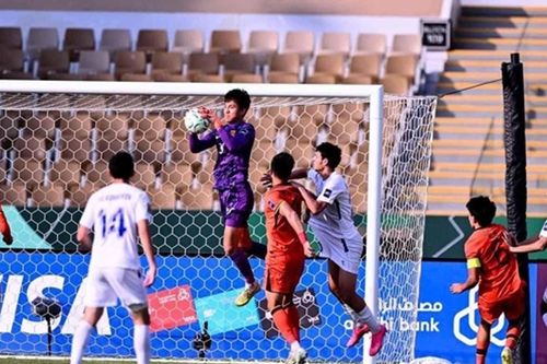 U23 Việt Nam vs U23 Trung Quốc: Chiến thuật đánh sệt để hóa giải hàng thủ chưa thủng lưới