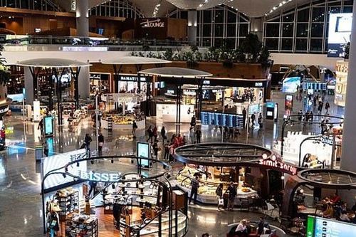Bí quyết từ nhân viên sân bay: Cách tiết kiệm chi phí hiệu quả trước giờ cất cánh